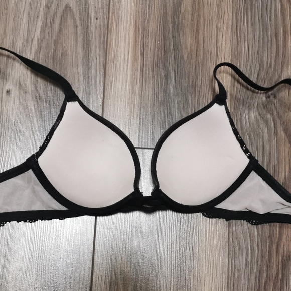 Rose + Vine Black & Pink Lace Push Up Bra, 32A - Picture 2 of 3